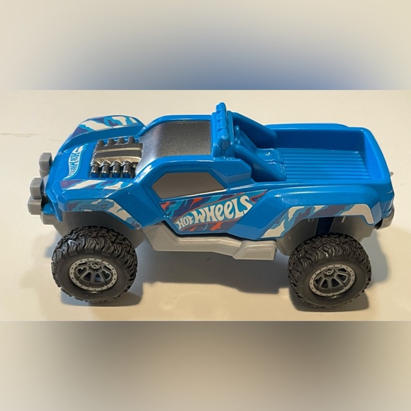 Hot Wheels Pull Back Racer Pullback Truck 5” Long 1:43 Scale Toys Hotwheels - Picture 6 of 7